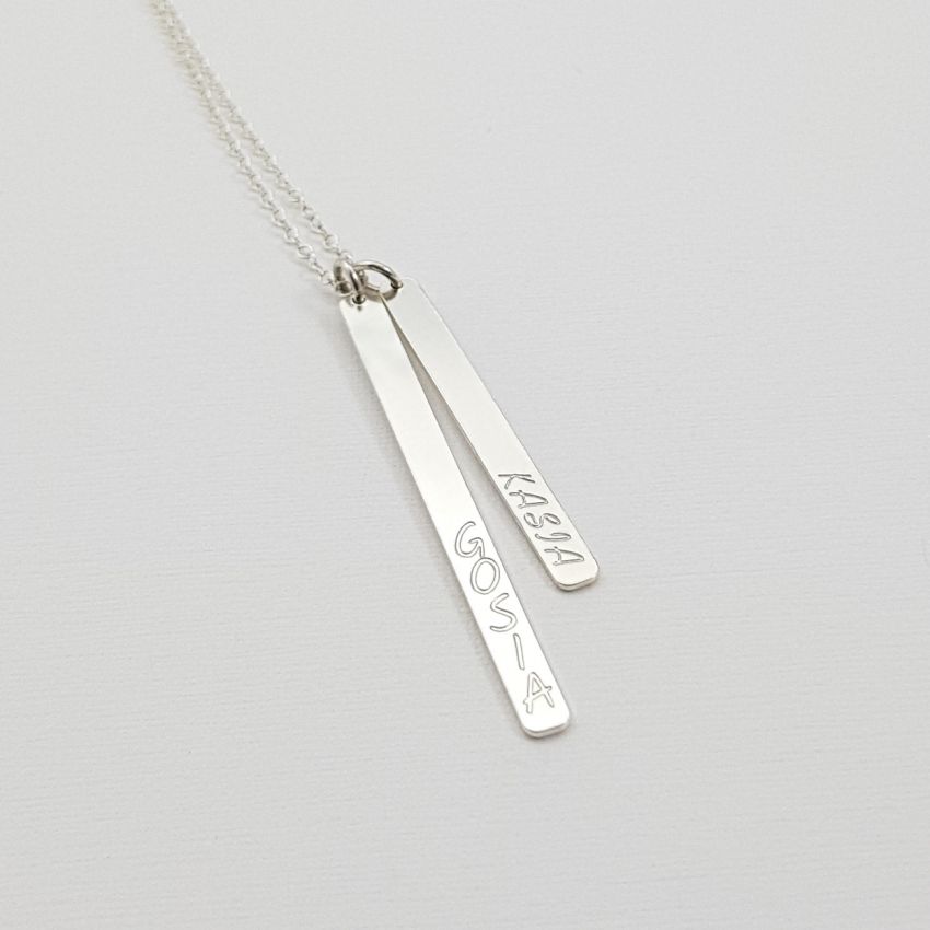 Srebrna naszyjnik dla przyjaciółki inicjałami imieniem słowem | srebro 925 | 35 i 45 x 3.5 mm